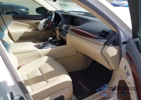 2016 Lexus Ls 460 z USA, uszkodzony, nr VIN JTHBL5EF4G5139702